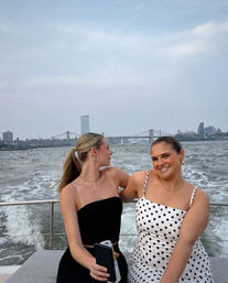 Sunset Party Cruise: Statue of Liberty, Manhattan Skyline, Brooklyn Bridge & more image 3
