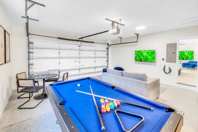 Bermuda Key Waterfront Villa for Groups: Heated Pool, Jacuzzi & Dock Access image 20