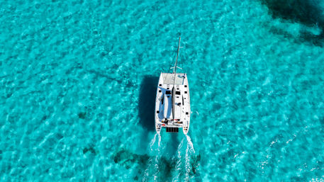 Cancun Private Catamaran Tour to Isla Mujeres with Snorkeling & Open Bar image 12
