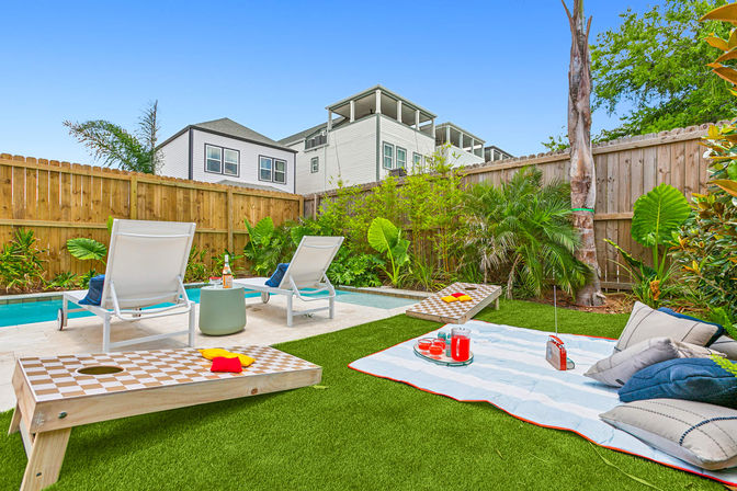 Spacious Upscale Home with Heated Pool and Parking image 29