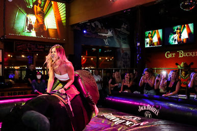 San Diego "Drink, Ride, Sing, & Dance!" Bar Tour (4 Bars Included) image 15