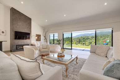 Cloud 9: Modern Luxury Farmhouse with Pool & Hot Tub in Glen Ellen Wine Country image 30