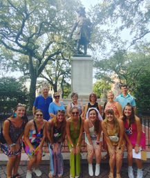 Tipsy Trivia Tour in Savannah's Historic District: Trivia & Pub Hop image 4