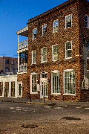 Explore Cobblestone Streets of Charleston with a Historic Horse Carriage or Walking Tour image 11