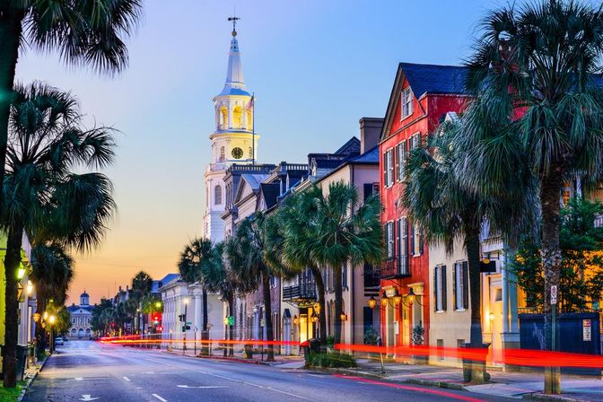 Explore Cobblestone Streets of Charleston with a Historic Horse Carriage or Walking Tour image 7