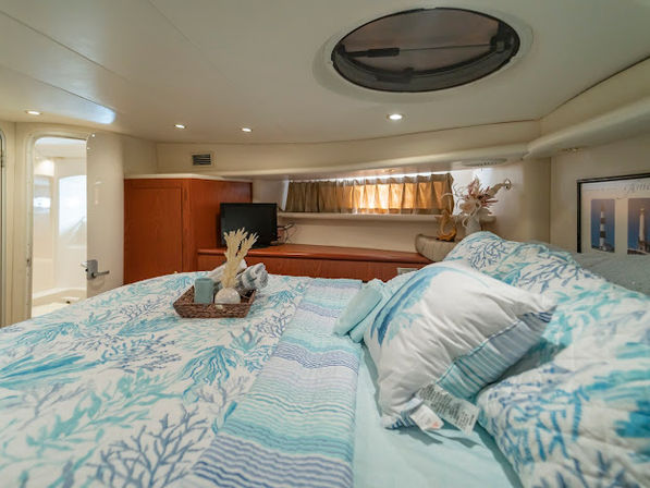 Celebrate Your Bachelorette in Style on a 50 Ft Maxum Yacht image 13