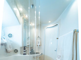 Celebrate Your Bachelorette in Style on a 50 Ft Maxum Yacht image 12
