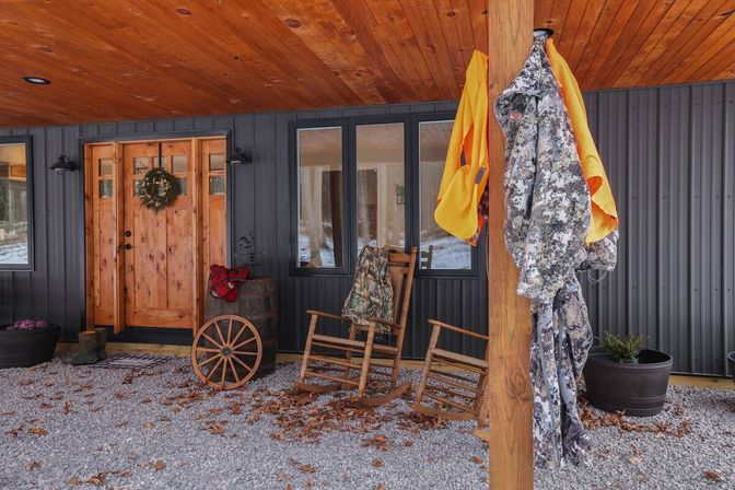 The Pocono Barndominium: Luxury Meets the Mountains with Hot Tub, Fire Pit & Golf Simulator image 68