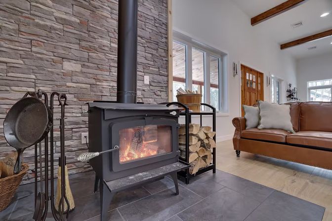 The Pocono Barndominium: Luxury Meets the Mountains with Hot Tub, Fire Pit & Golf Simulator image 10