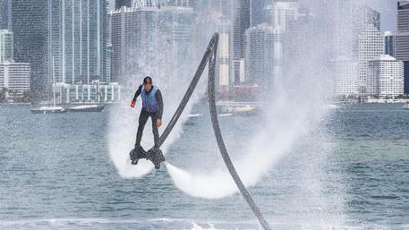 Entertaining Aquashow to Elevate your Event image 7