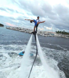 Entertaining Aquashow to Elevate your Event image 2