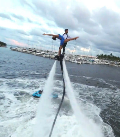 Entertaining Aquashow to Elevate your Event image 2