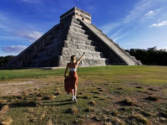 Private Full-Day Guided Chichen Itza Tour with Cenote Swim, Valladolid Visit + Lunch image 5