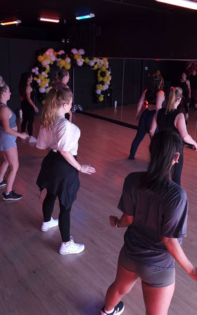 Bach Booty Combo: Private Fitness & Hip Hop Experience image 6