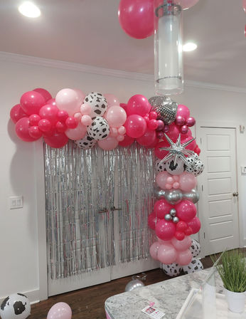 Send & Save: Party Decoration Setup Service for Custom Themes image 4