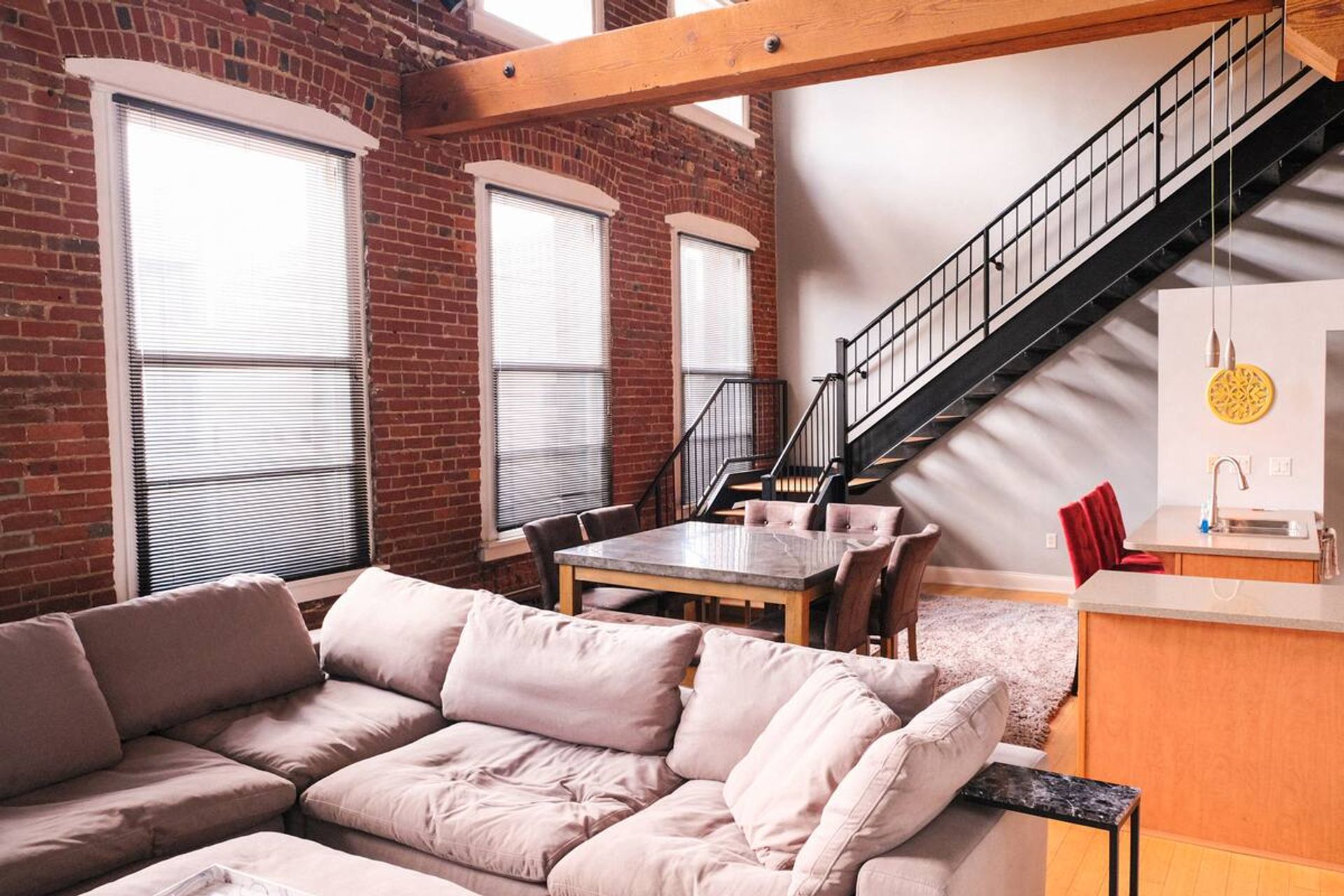 Historic Downtown Loft: Walkable to Nightlife image 2