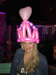 Sip 'n Twist: Naughty or Nice Party Balloon Workshop image 2