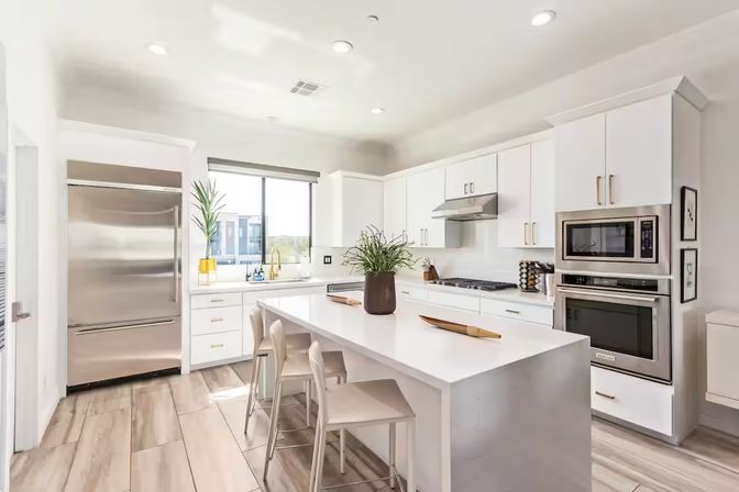 The Desert Standard: Mid-Century Luxe Just Steps from Old Town image 15