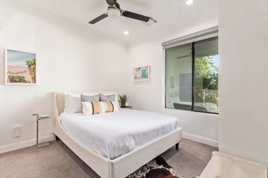 The Desert Standard: Mid-Century Luxe Just Steps from Old Town image 33