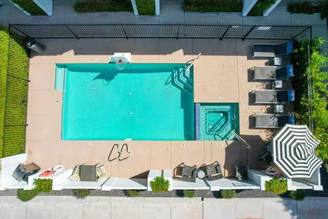 The Desert Standard: Mid-Century Luxe Just Steps from Old Town image 12