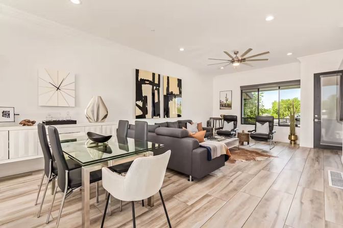 The Desert Standard: Mid-Century Luxe Just Steps from Old Town image 8