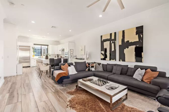 The Desert Standard: Mid-Century Luxe Just Steps from Old Town image 48