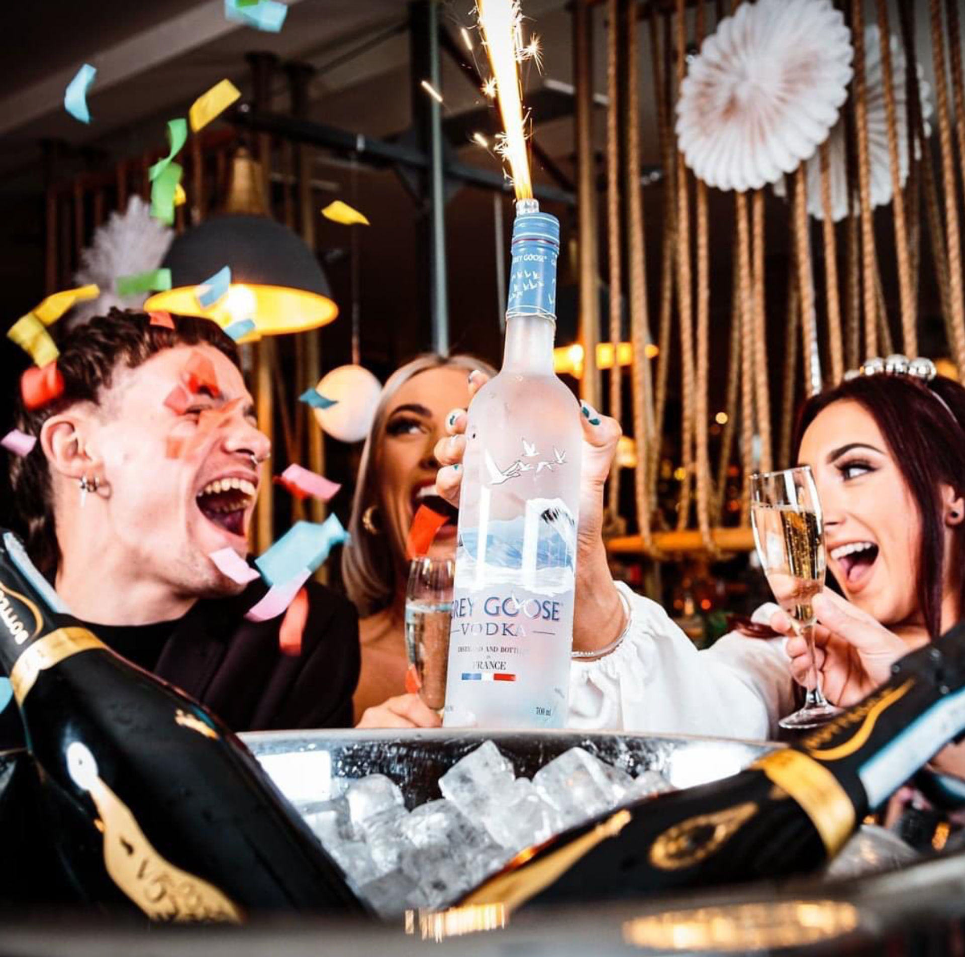 The Ultimate Las Vegas Bar Crawl with VIP/Guestlist Access to the Hottest Bars and Clubs image 2