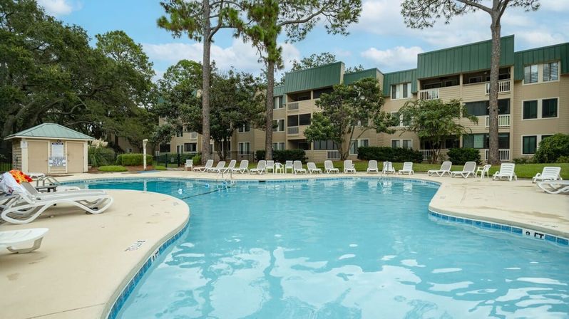 Barefoot Bliss at The Spa: Oceanfront Complex with Multiple Pools + Sauna image 32