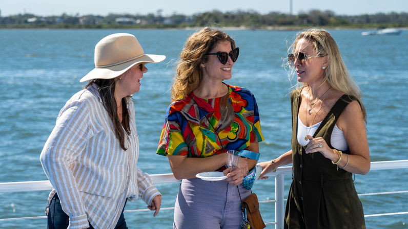 Pints and Pods Experience: Brewery Bus Tour + Sunset Dolphin Cruise with Live Music image 3