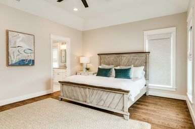 Lady Galvez Luxury Galveston Beach Retreat: EV Charger, Soaking Tub & Walk to Pleasure Pier image 27