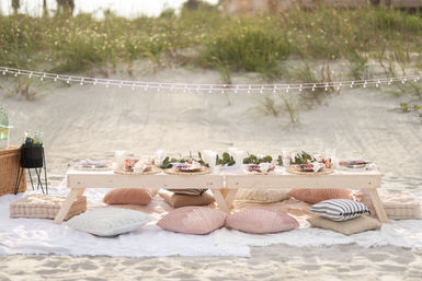 The Effortlessly Chic Picnic Party of Your Dreams image 2
