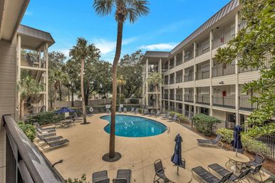 Seaside Sanctuary: 1BR Villa Steps from Beach image 15