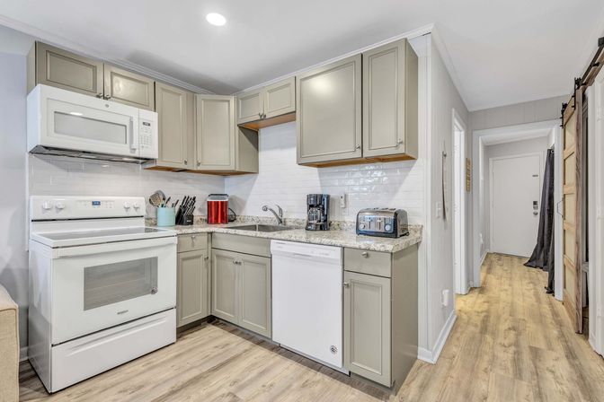Seaside Sanctuary: 1BR Villa Steps from Beach image 9