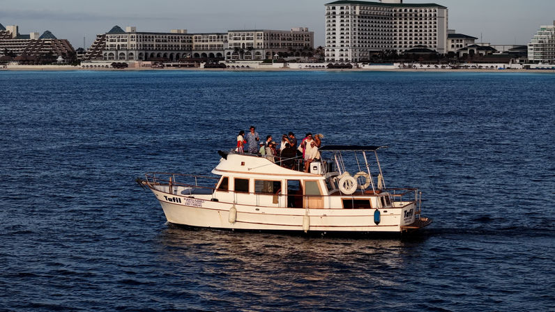 Private Boat Party: Cruise Through the Turquoise Waters of Cancun image 10