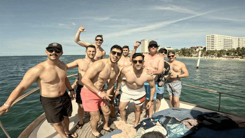 Private Boat Party: Cruise Through the Turquoise Waters of Cancun image 15