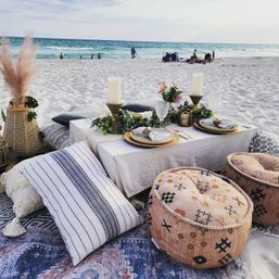 Romantic Luxurious Emerald Coast Beach Picnic Experience image 1