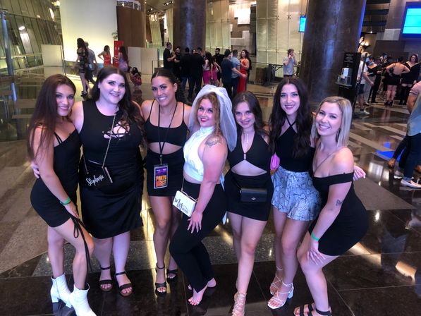 Private Nightclub Tour:  Luxe Party Bus with VIP Host, Custom Stops, & Free Drinks image 7