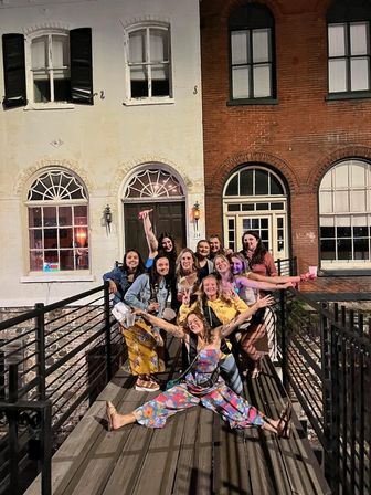 New Orleans Spooky Spirits Haunted Pub Crawl image 2