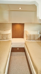 Beneteau GT 42' Luxury Yacht Charter image 10