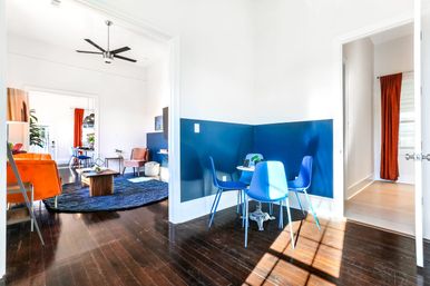 Modern and Spacious House with Heated Pool Near French Quarter image 11