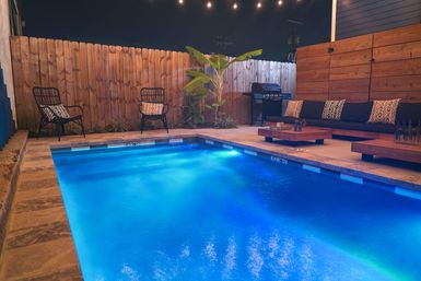 Modern and Spacious House with Heated Pool Near French Quarter image 32
