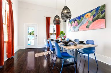 Modern and Spacious House with Heated Pool Near French Quarter image 6