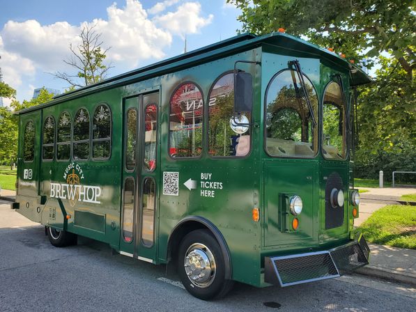 Brew Hop Trolley Tour: Nashville Beer Tour on Vintage Trolley with Custom Pickup & Dropoff image 7