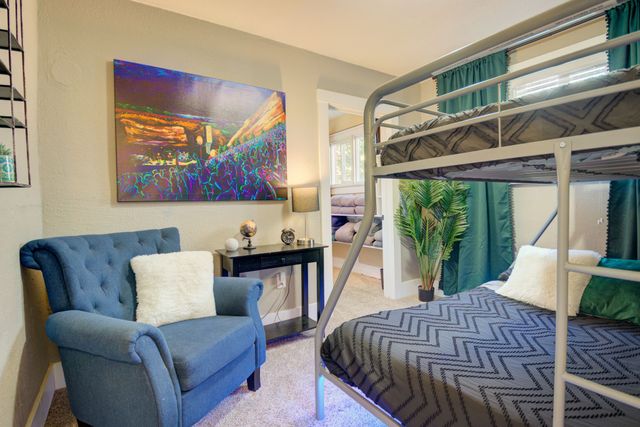 Vine Street Retreat in Downtown Denver image 4