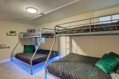 Vine Street Retreat in Downtown Denver image 13