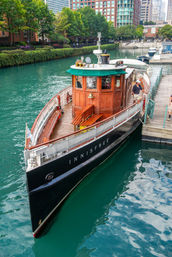 Architecture + Cocktail Cruise on the Chicago River image 8