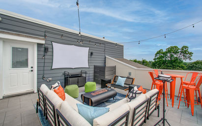 HTX Modern Retreat: Roof Terrace with Cinema + City Views image 34