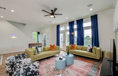HTX Modern Retreat: Roof Terrace with Cinema + City Views image 11