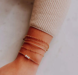 Get Linked: Chicago’s Luxe Permanent Jewelry Party image 4