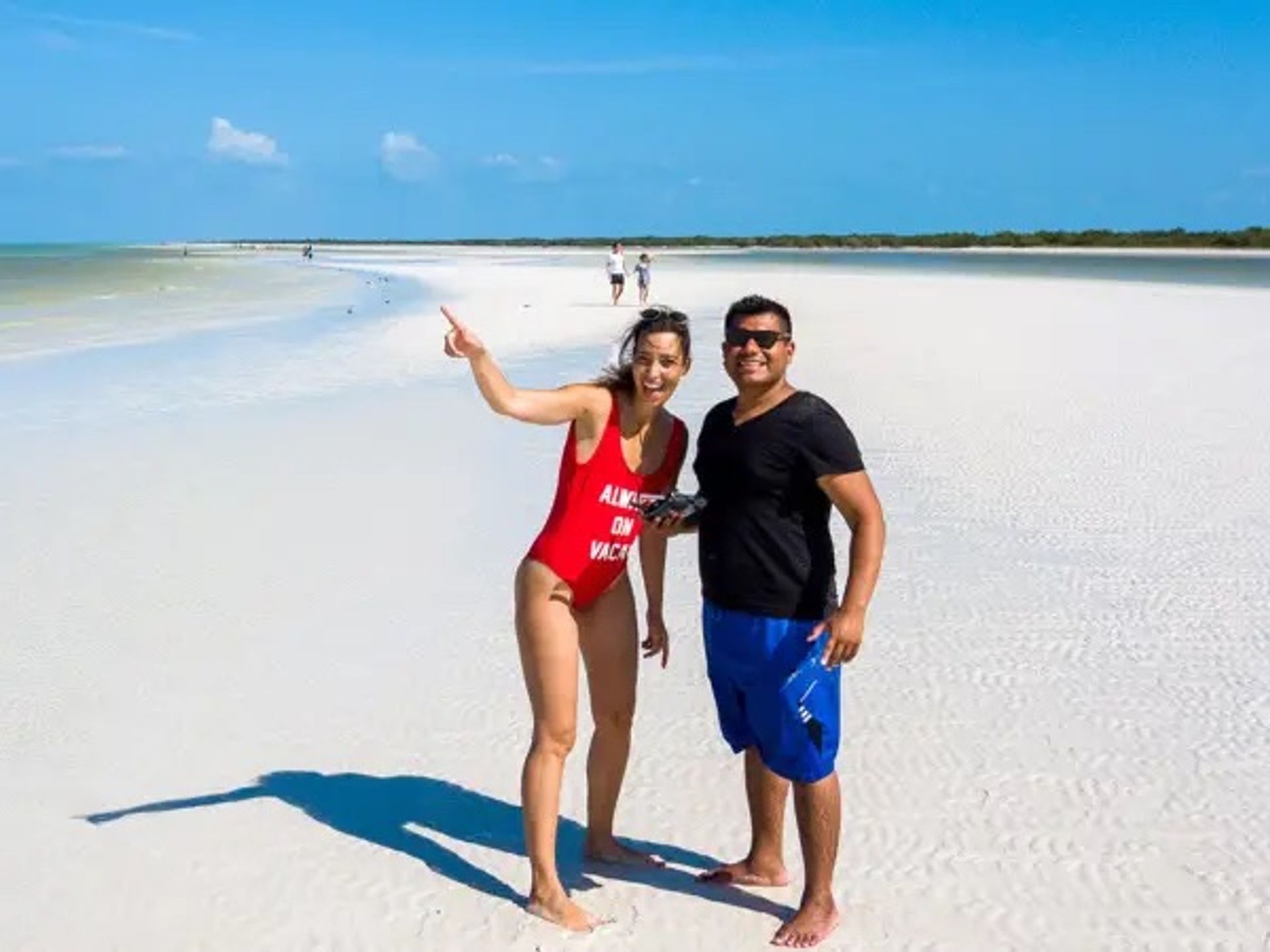 Full-Day Guided Boat Tour of Holbox Island image 2
